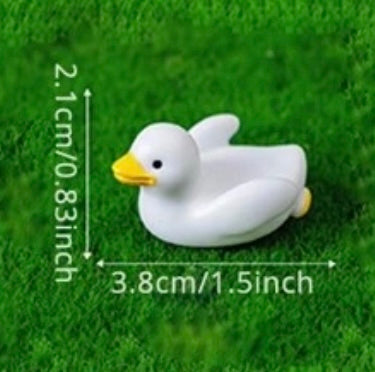 Capybara World Miniature Figure Assortment