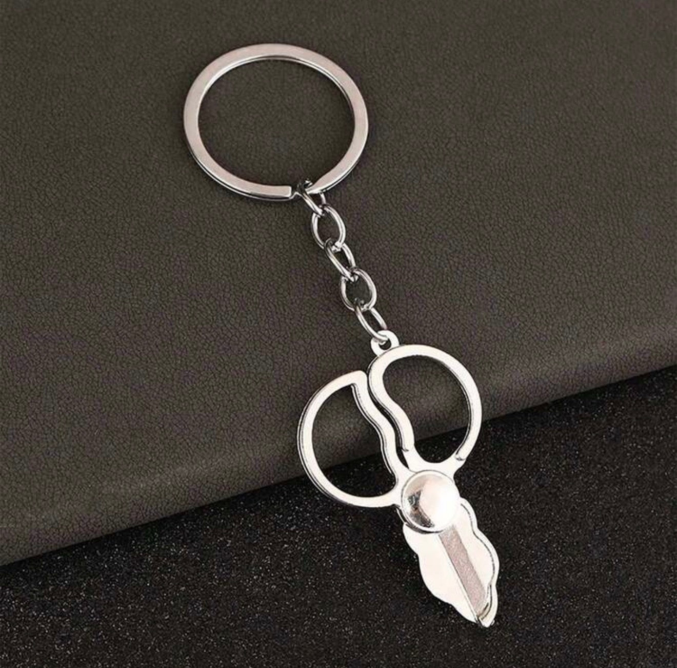 Scissors Metal Keychain