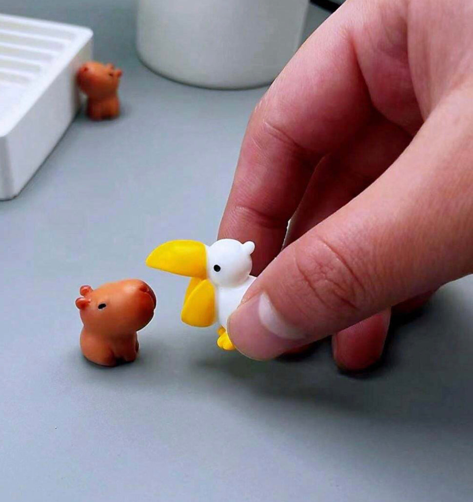 Capybara World Miniature Figure Assortment