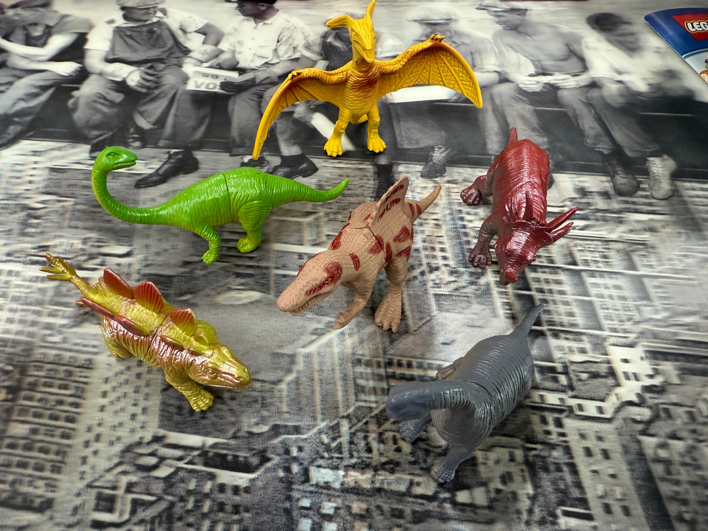 Dinosaur Loose Figure
