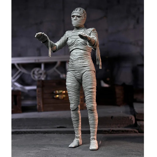 Universal Monsters Bride of Frankenstein Ultimate Figure