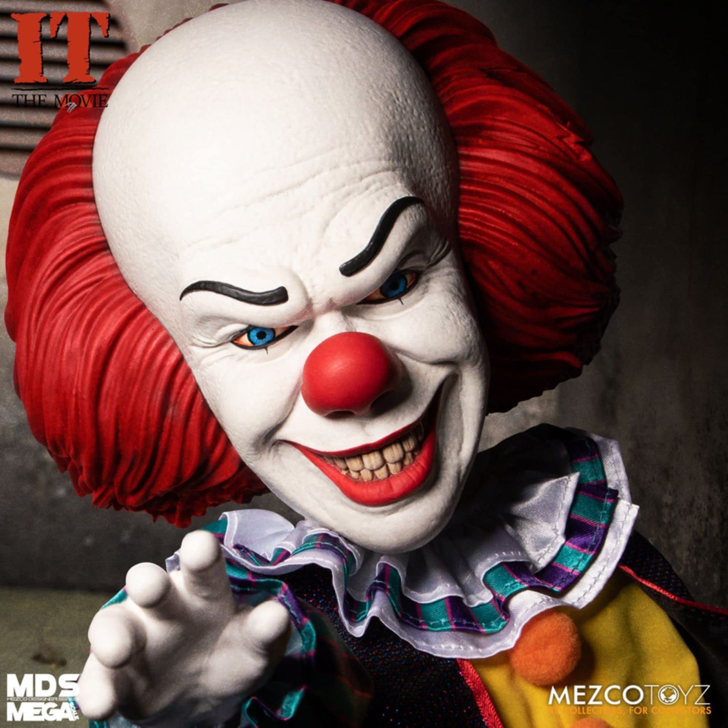 IT (1990) Pennywise Mega Scale Talking Figure