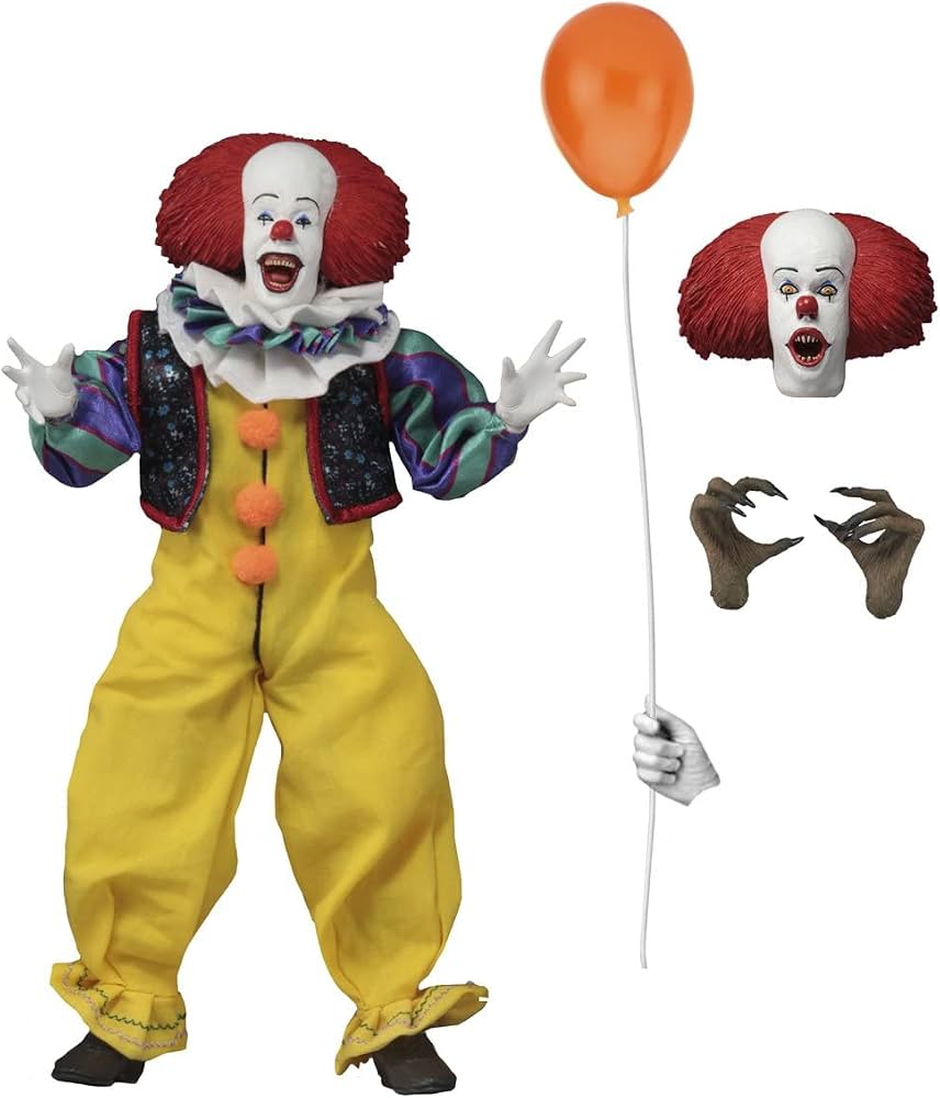 IT 1990 Pennywise Clothed Action Figure