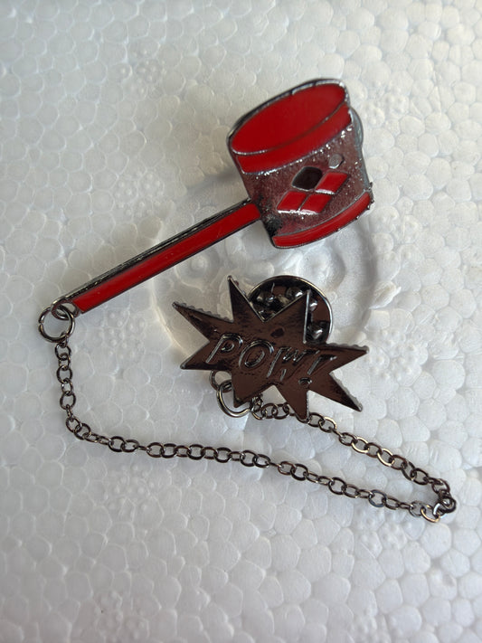 Harley Quinn Mallet & Pow! Chain Pin Badge