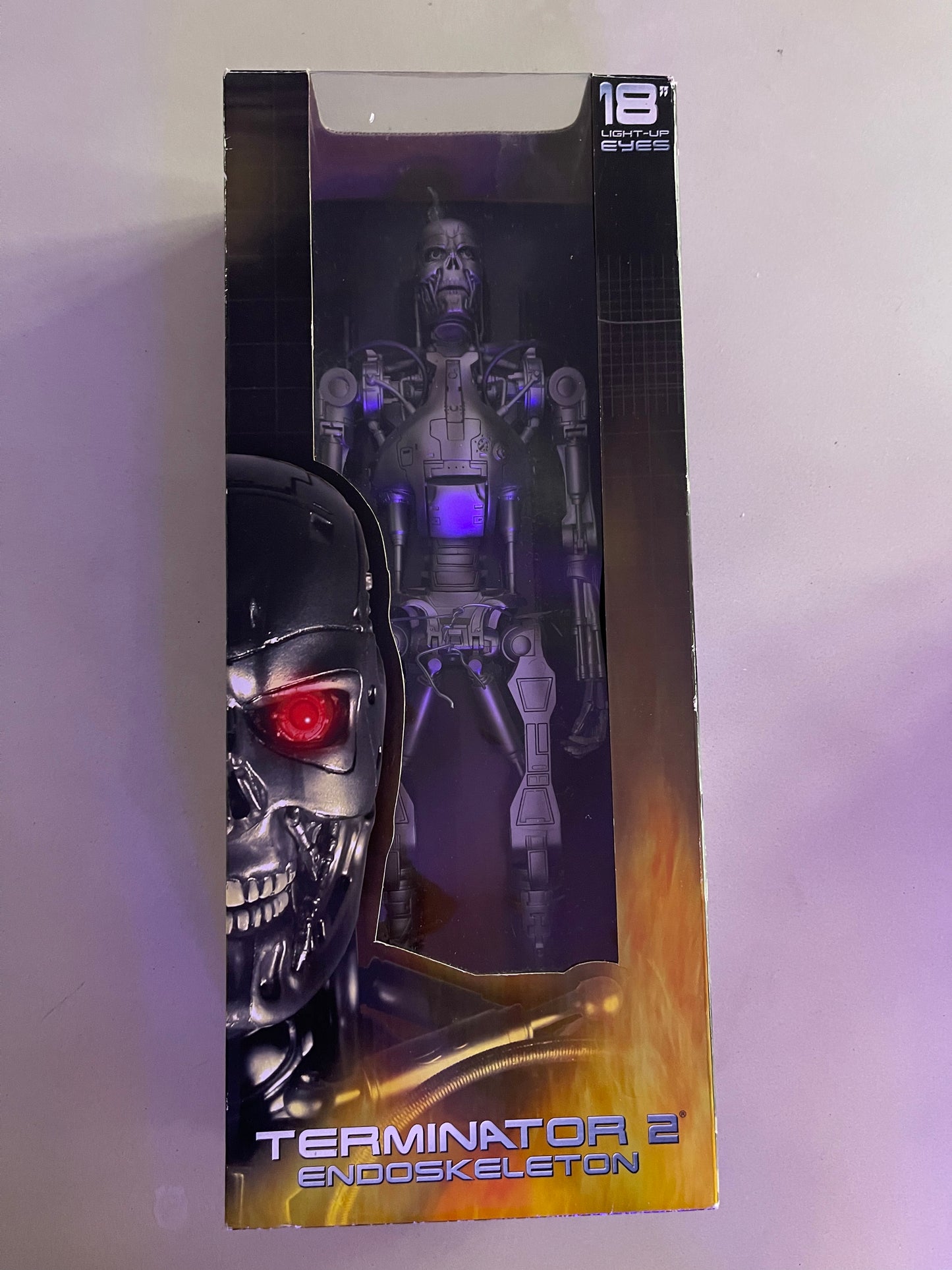 Terminator 2: Judgment Day Endoskeleton 18" Figure