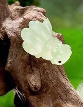 Kawaii Grasshopper Miniature Luminous Figure