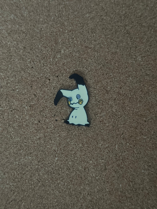 Mimikyu Sitting Down Tilt Left Pin Badge