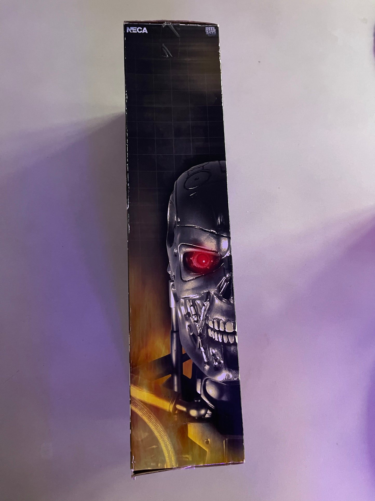 Terminator 2: Judgment Day Endoskeleton 18" Figure