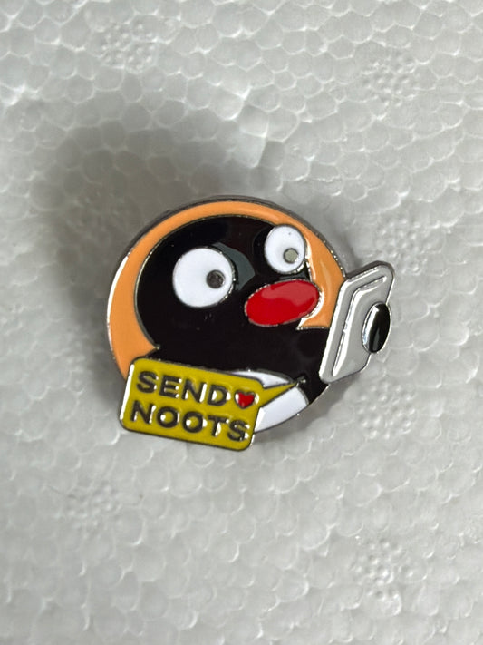 Pingu Send Noots Pin Badge