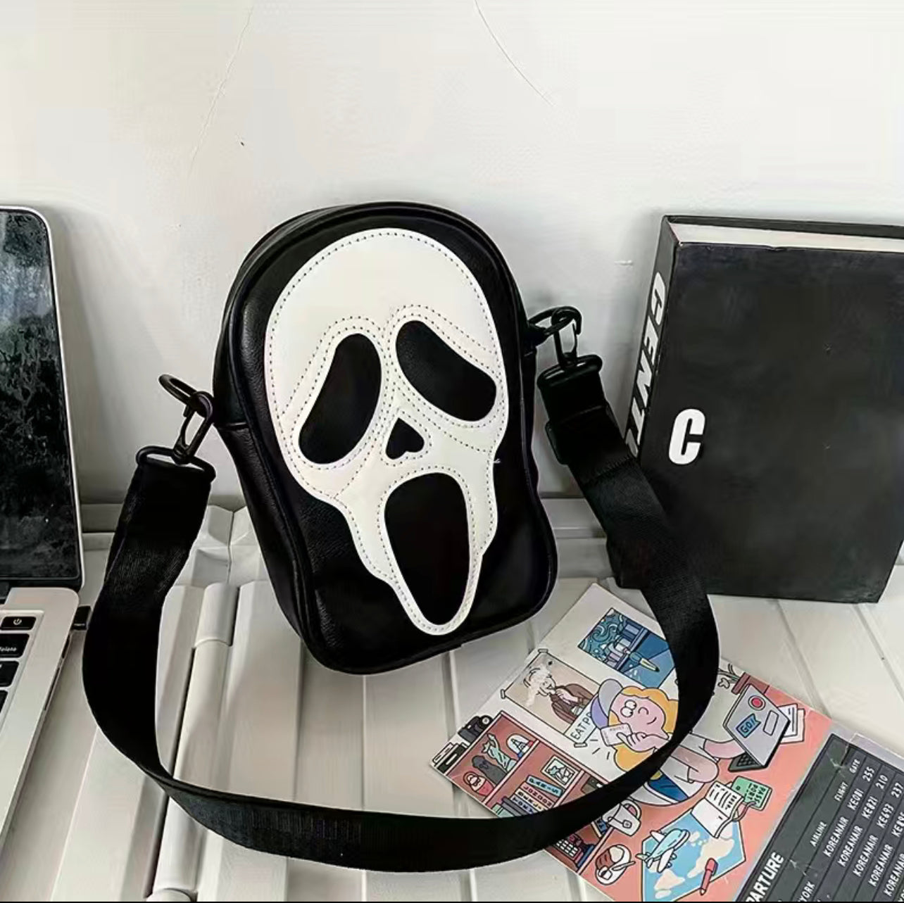 Scream Ghost Face Shoulder Bag