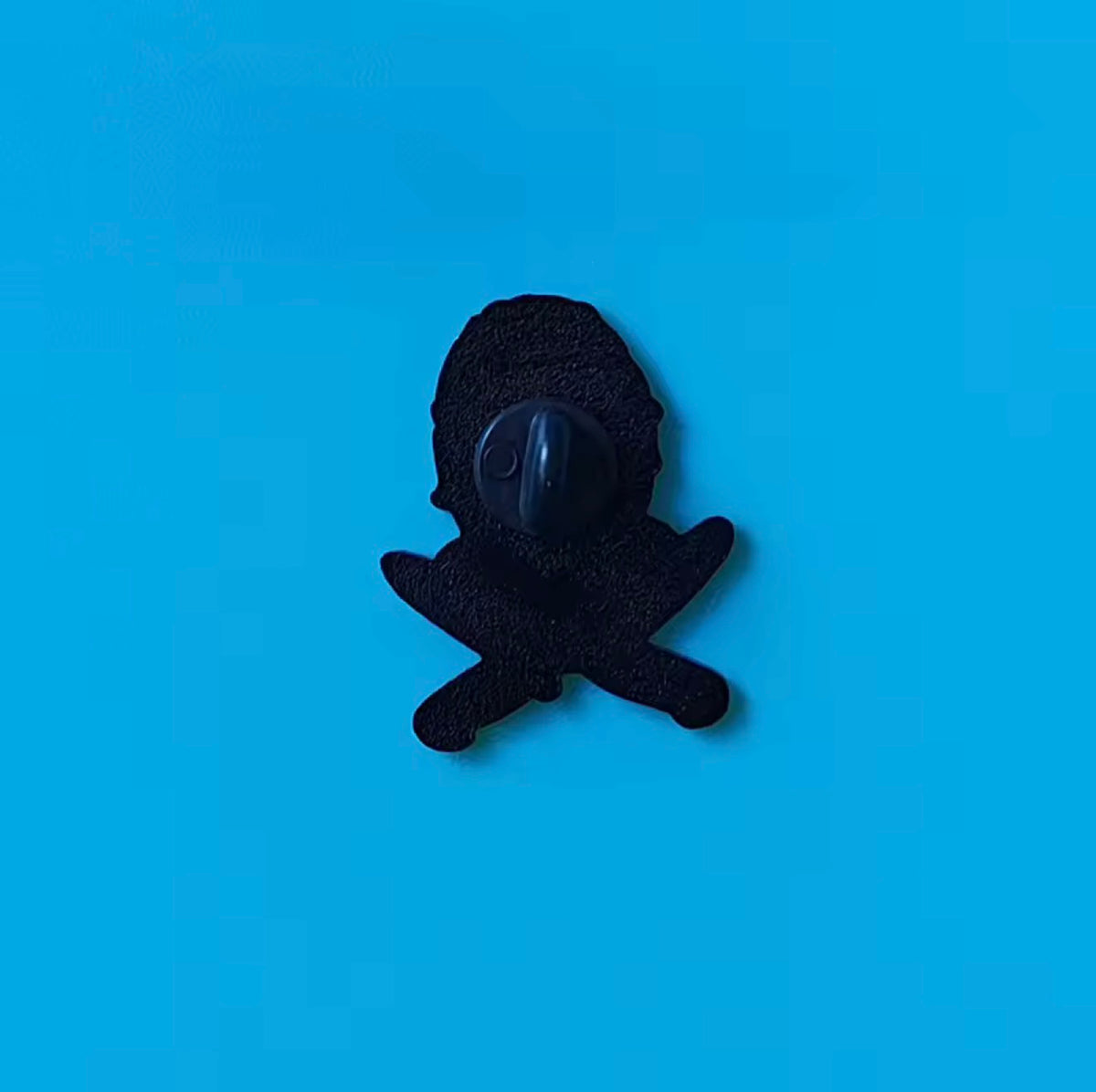 Halloween Michael Myers Cross Knives Pin Badge