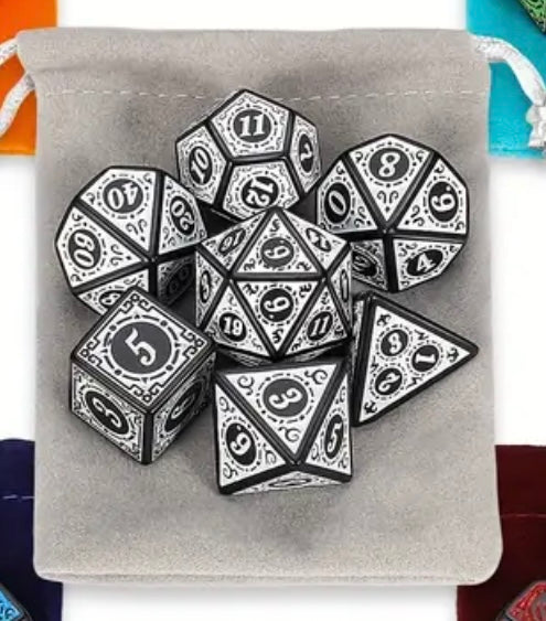 Gothica White 7pc Dice Set