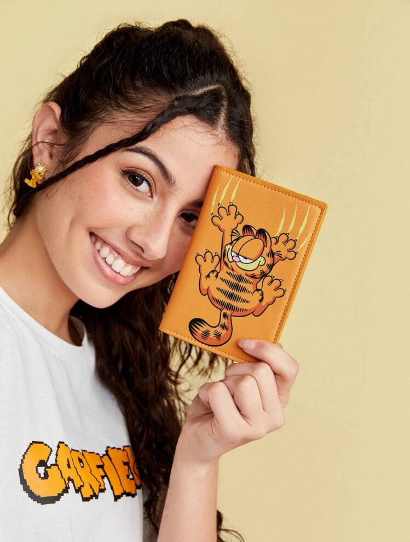 Garfield Passport Cover