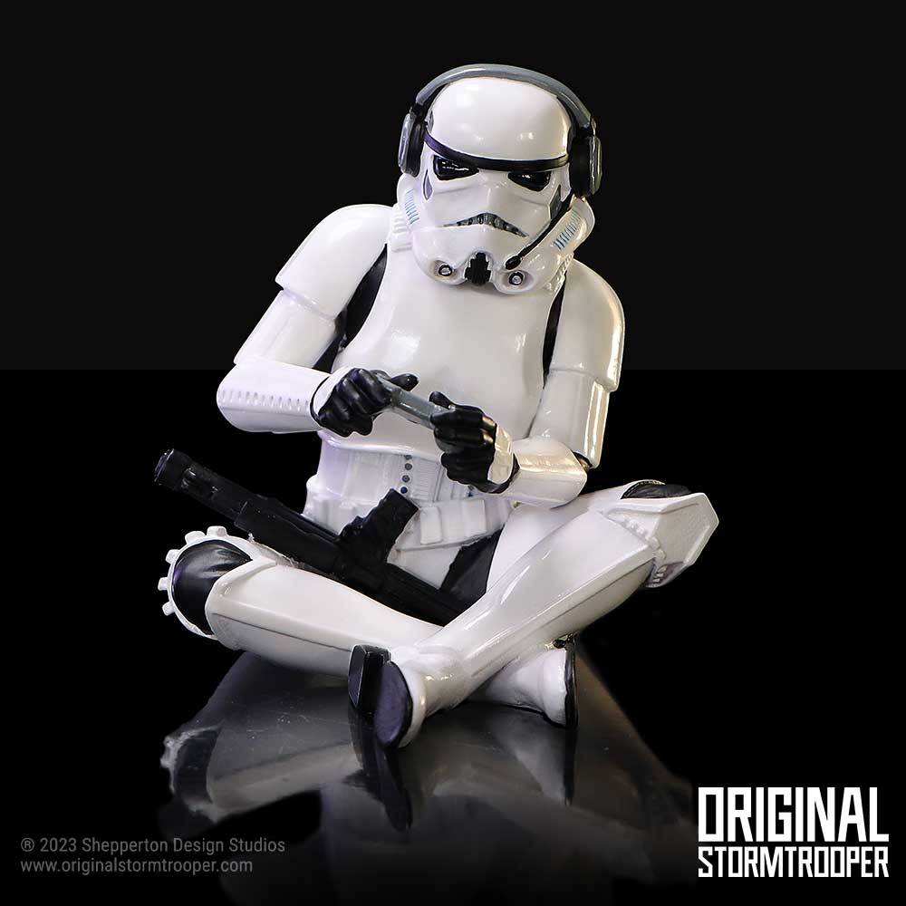 Original Stormtrooper Game On Statue