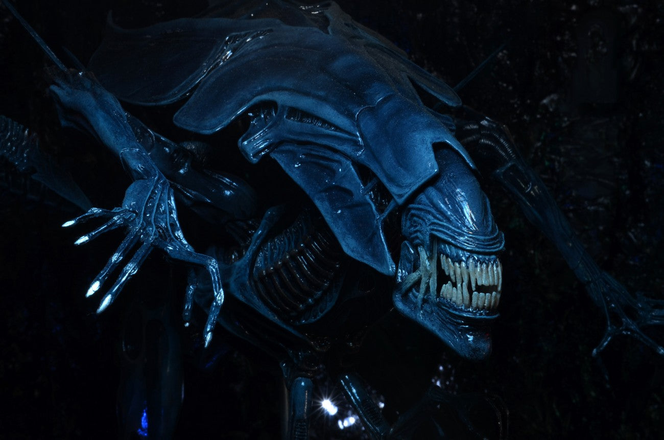 Aliens Xenomorph Queen Ultra Deluxe Boxed Figure