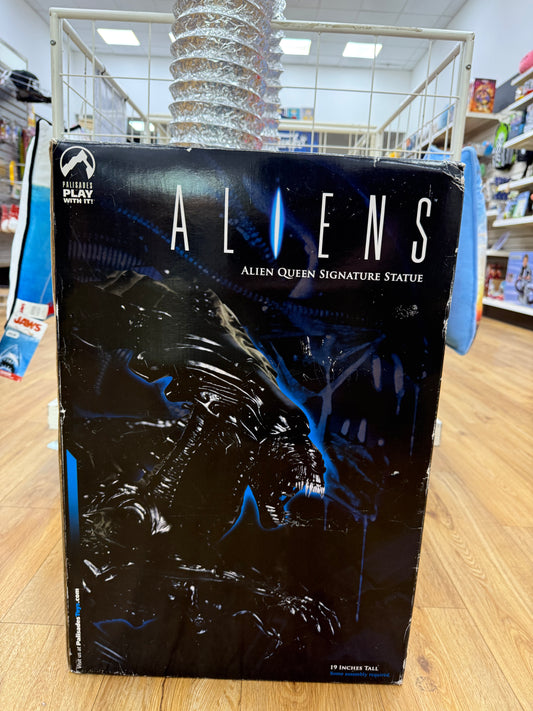 Aliens Alien Queen Signature Statue