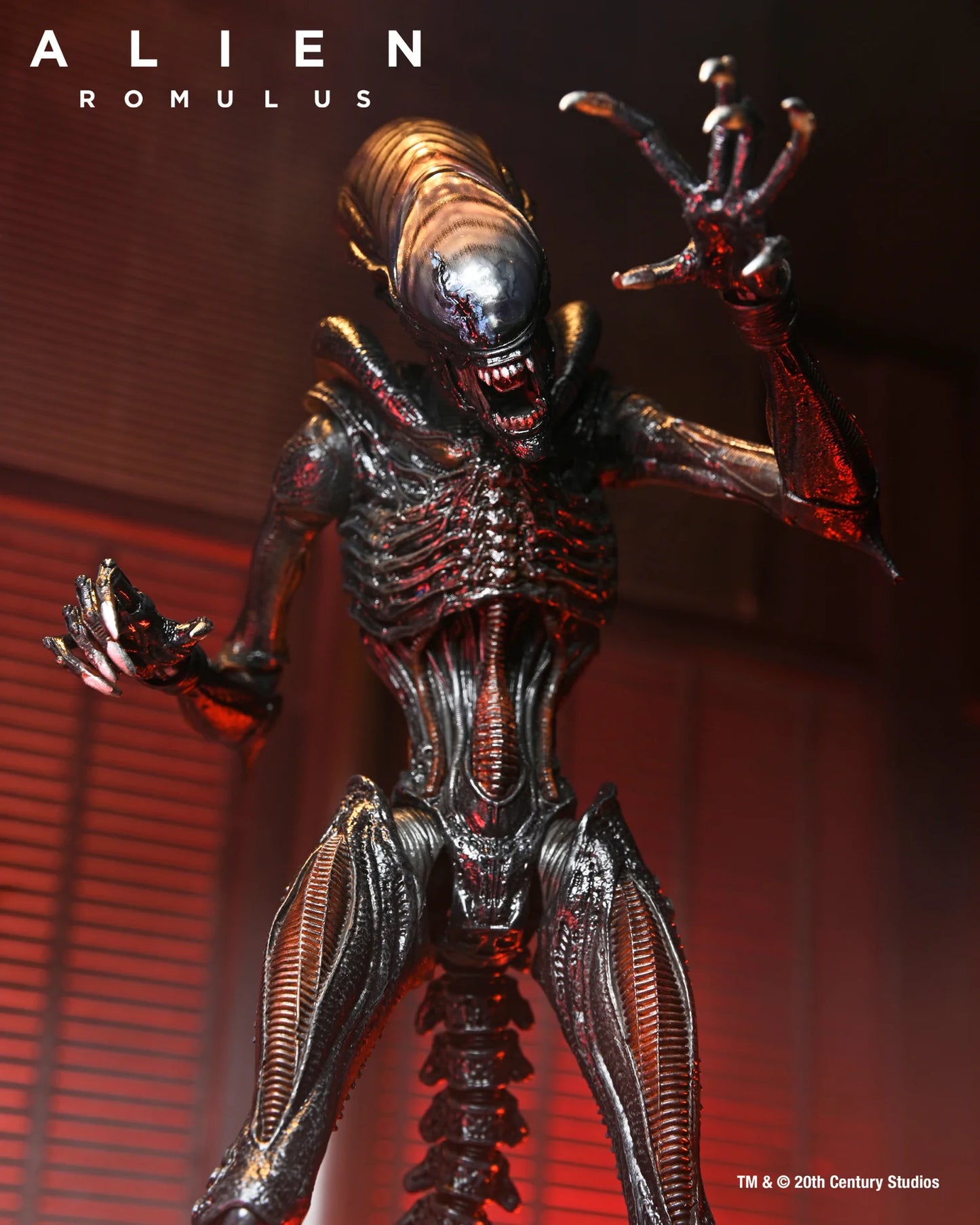 Alien Romulus Scorched Xenomorph Ultimate Figure