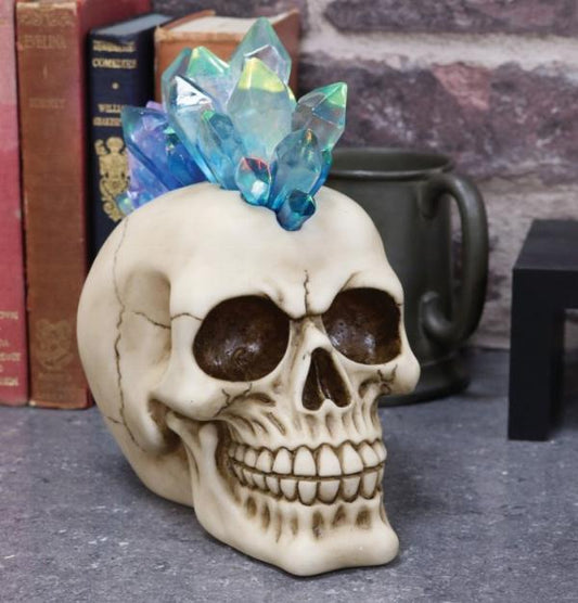 Crystal Hawk 18cm Light-up Skull