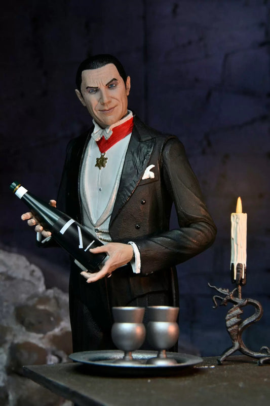 Universal Monsters Dracula (Colour) Ultimate Figure