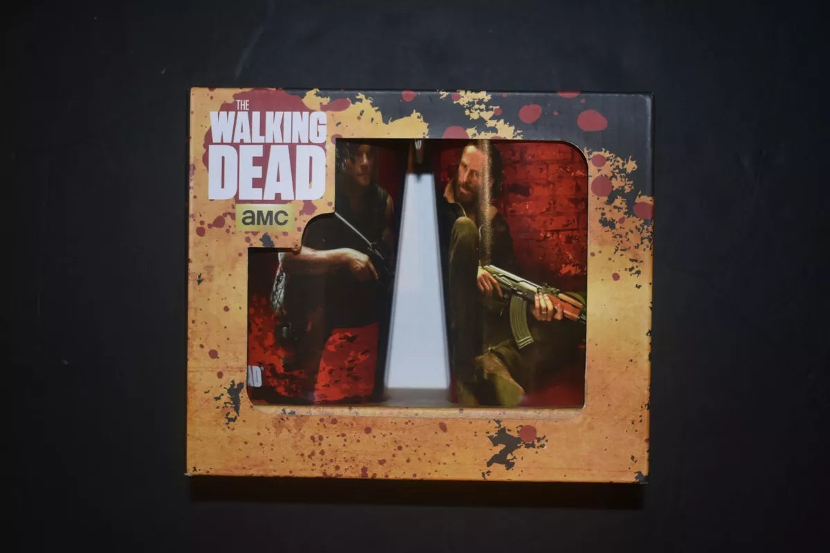 The Walking Dead 2 Glass Pint Set