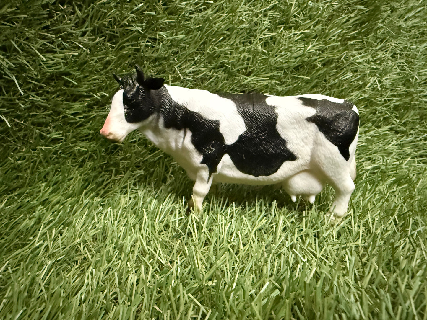 Animals of the World: Farm Series Figure