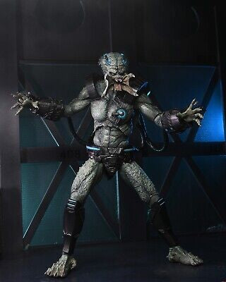 Predator Deluxe Stone Heart Ultimate Figure