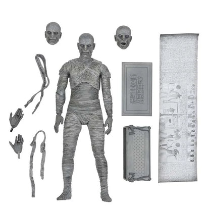 Universal Monsters The Mummy Black & White Ultimate Figure