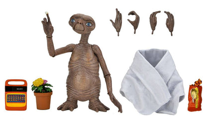 E.T. The Extra-Terrestrial Ultimate Figure